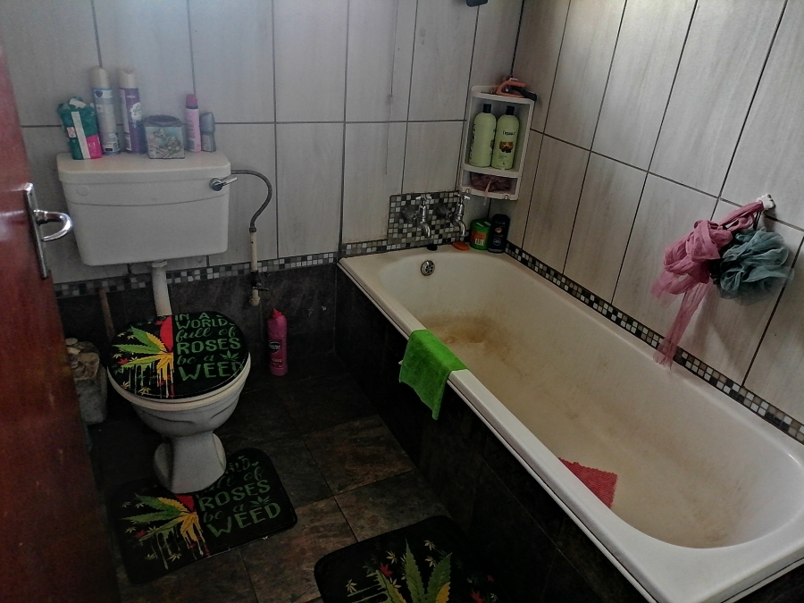 1 Bedroom Property for Sale in Randlespark North West